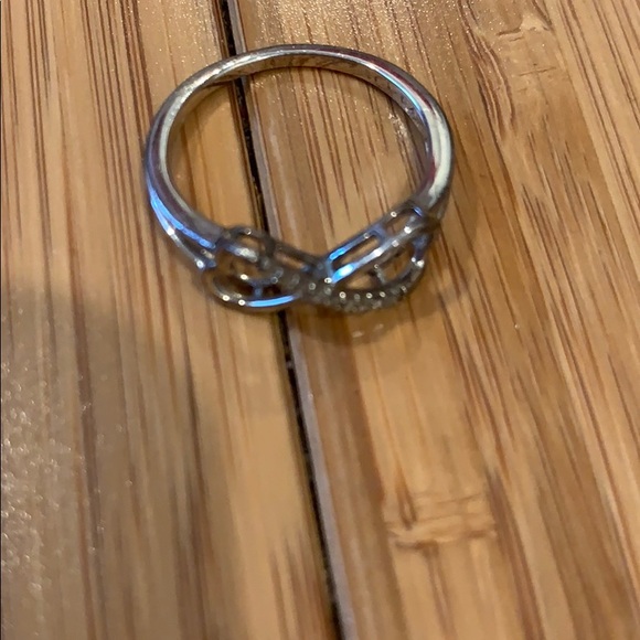 Infinity ring - Picture 2 of 3